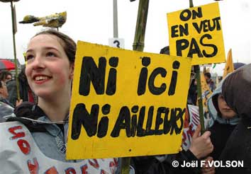 Ni ici, ni ailleurs - weder hier, noch anderswo!